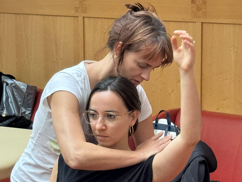 Nácvik mobilizačných techník s aktívnym pohybom pacienta na kurze Dr. Oliver