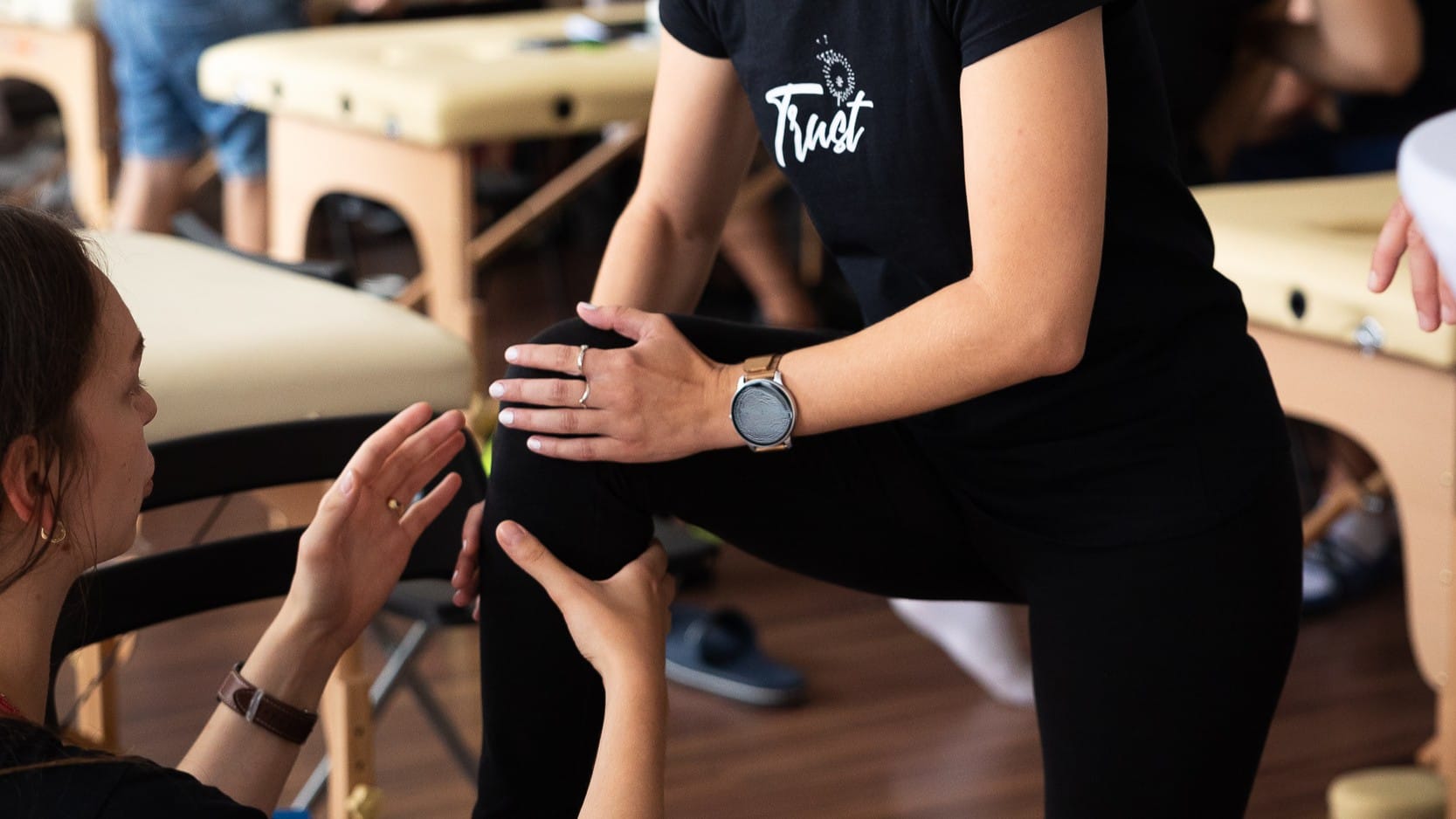 5S3A5711 Nácvik správnej techniky mobilizácií na kurze pre fyzioterapeutov Dr. Oliver