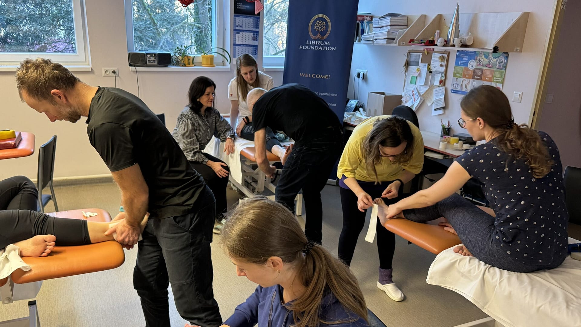 IMG_0129 titulka Zdravie pohybom Školenie Zdravie pohybom o.z. pod pôvodným názvom Librum Foundation