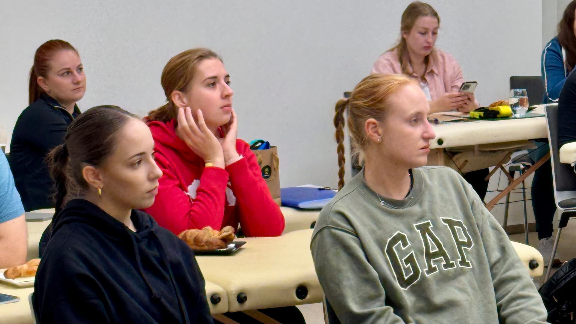 IMG_3227 Študenti fyzioterapie, ktorý sa zúčastnili akreditovaných kurzov vďaka štipendijnému fondu Zdravie pohybom - Librum Foundation