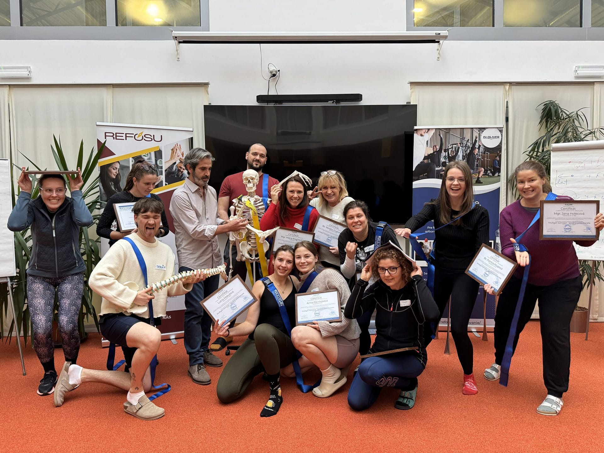 Vzdelávanie Dr. Oliver - odborné kurzy pre fyzioterapeutov a trénerov